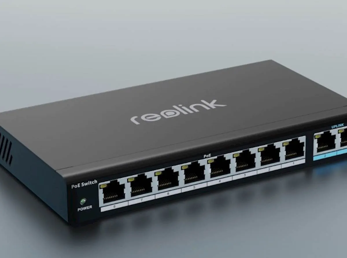 Reolink 10 Portno stikalo 120W, max 30W po portu