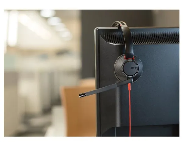 HP Poly Blackwire 5220 Stereo USB-C Headset +3.5mm Plug +USB-C/A Adapter